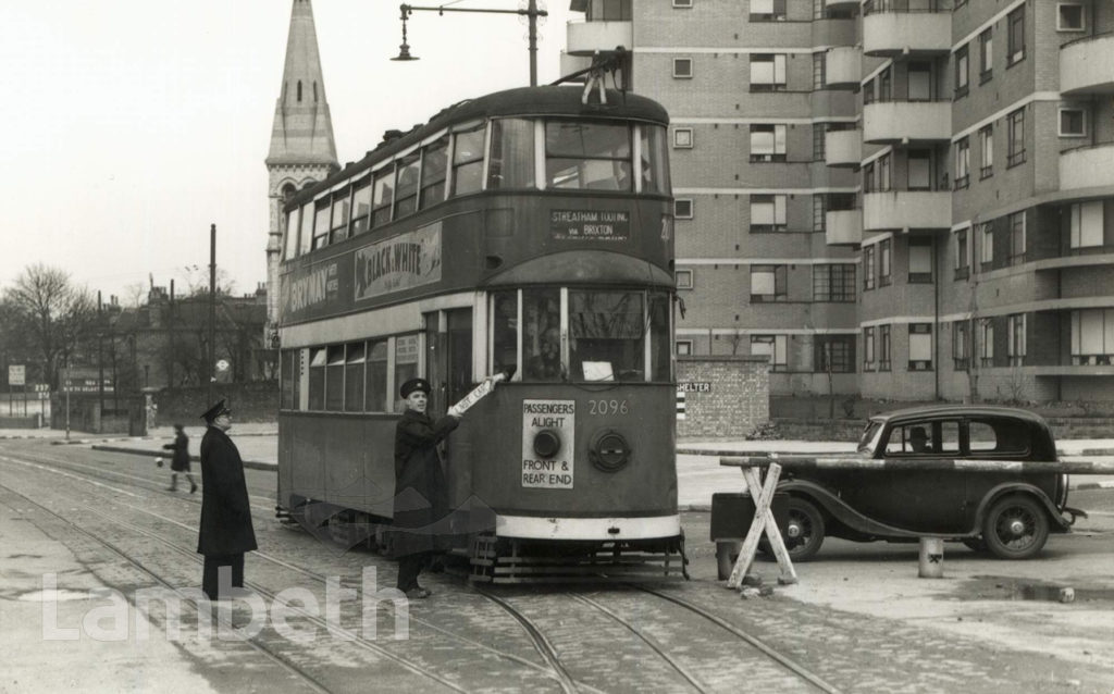 No.20 TRAM ON STREATHAM HILL