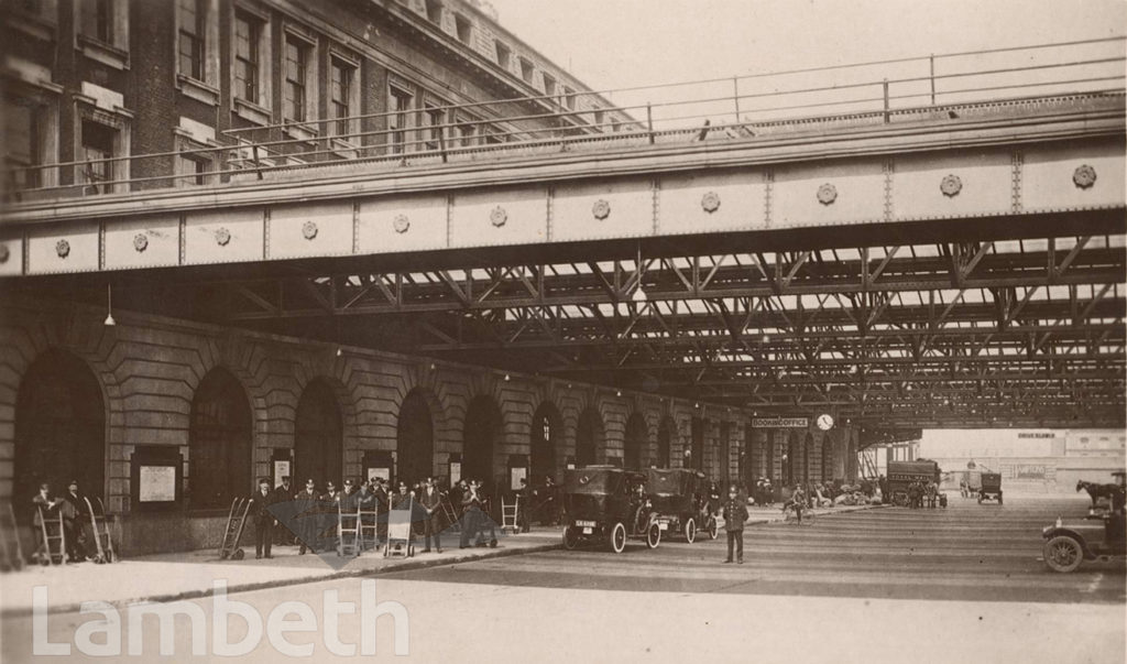 WATERLOO STATION APPROACH & ENTRANCE