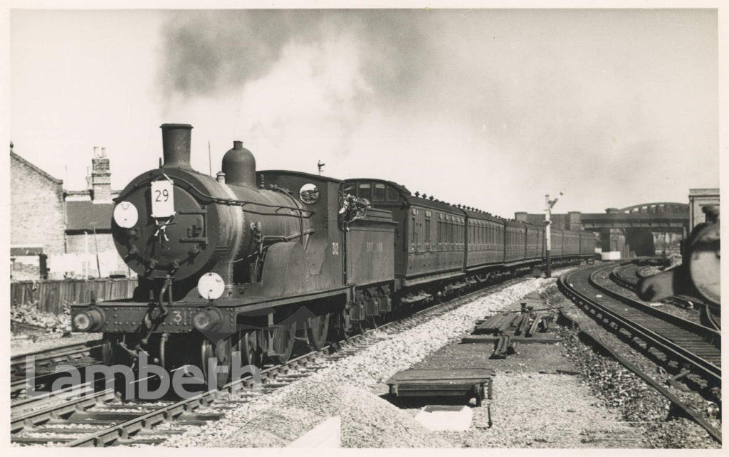 STEAM LOCOMOTIVE, STREATHAM COMMON STATION