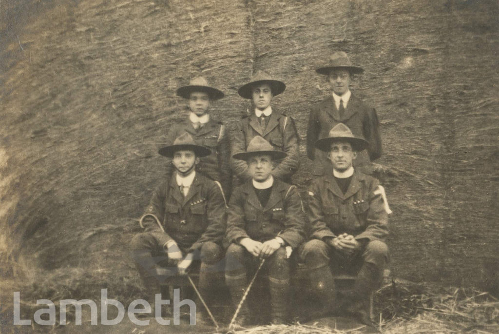 1ST STREATHAM COMMON BOY SCOUTS OFFICERS