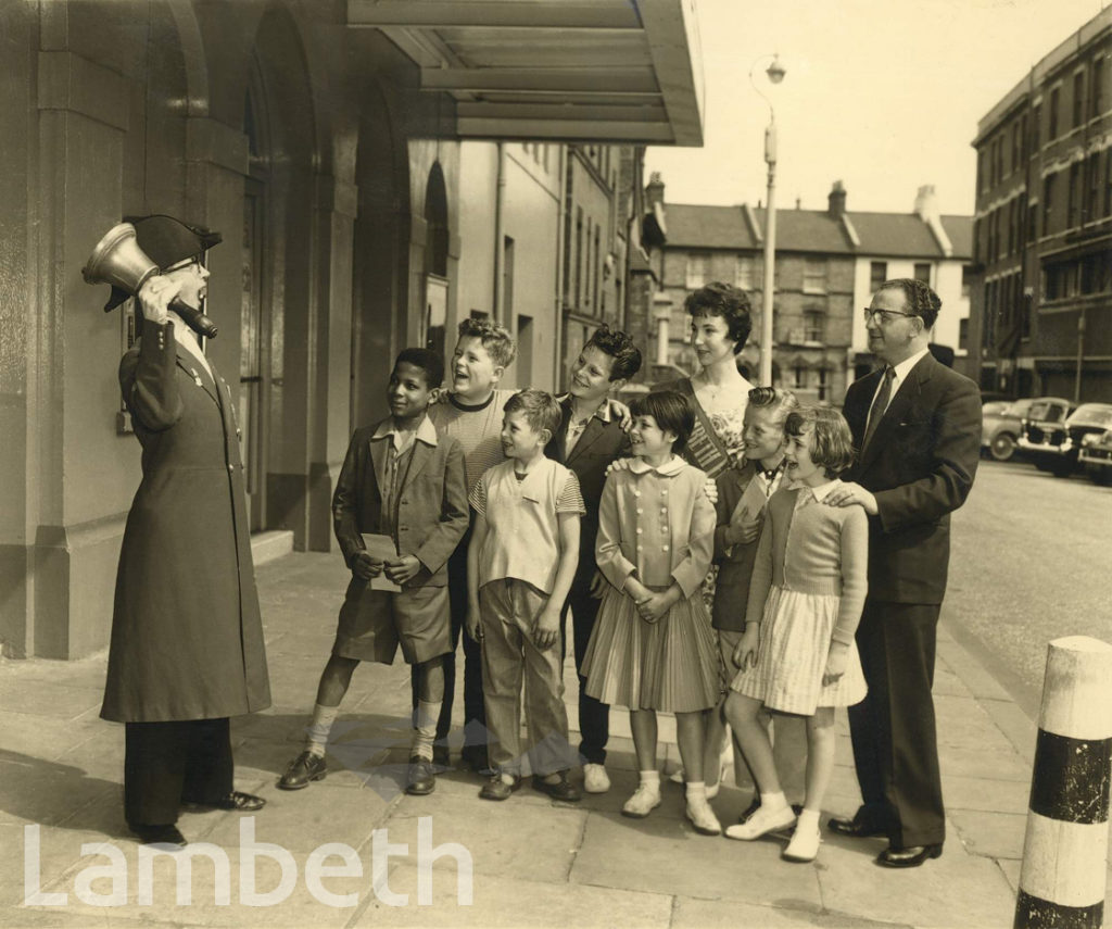 TOWN CRIER WITH LAMBETH CHILDREN, GRANADA CINEMA