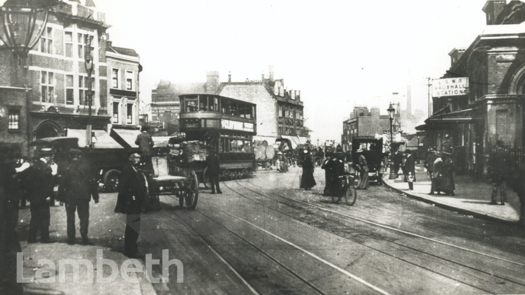 TRAFFIC AT VAUXHALL CROSS STATION