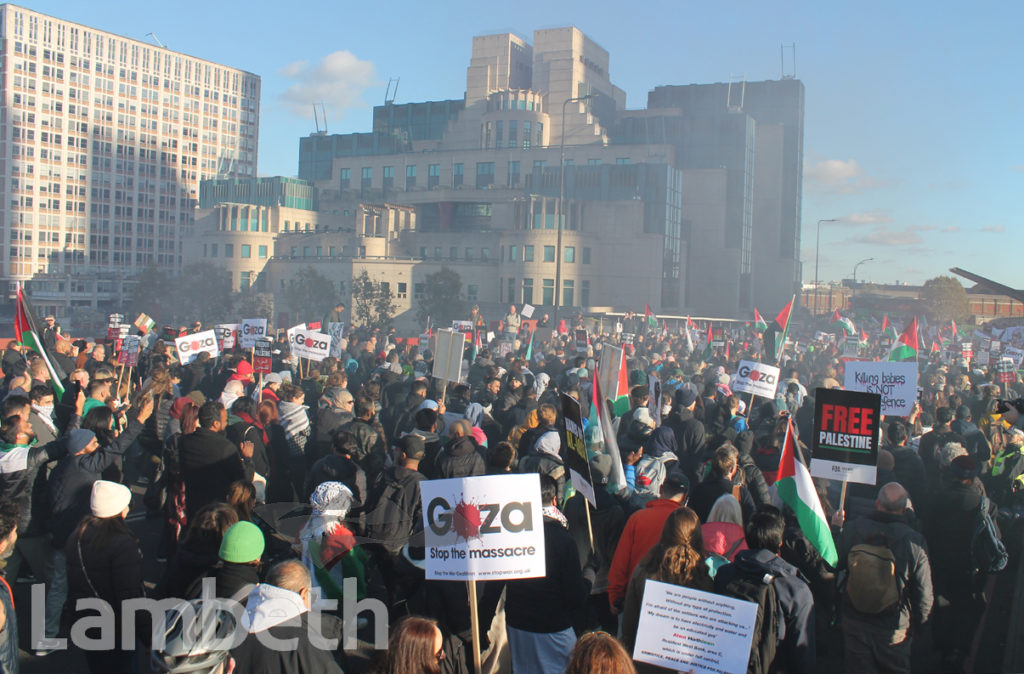 PALESTINIAN PROTEST, VAUXHALL BRIDGE