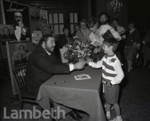 LUCIANO PAVOROTTI, RECORD SIGNING, ROYAL OPERA HOUSE