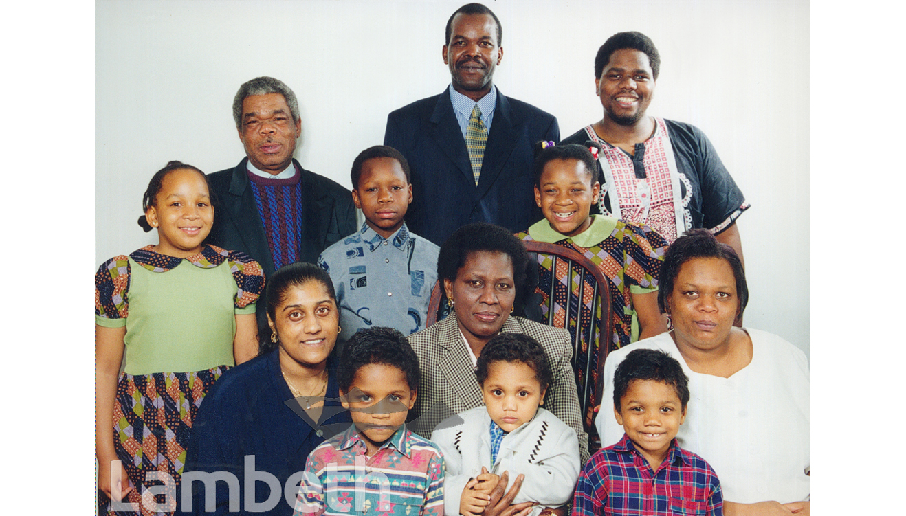STUDIO FAMILY PORTRAIT BY FRANK MANNING