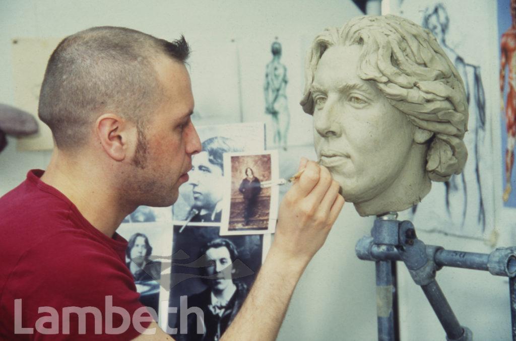SCULPTOR WITH OSCAR WILDE ARTWORK
