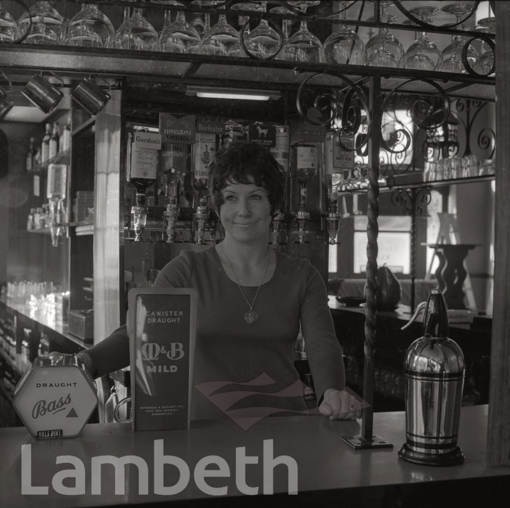 BARMAID, THE ROEBUCK PUBLIC HOUSE, KENNINGTON