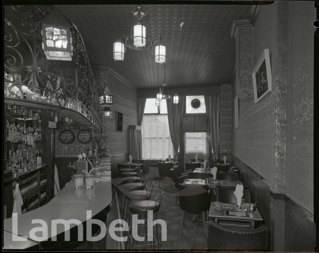 THE ROEBUCK PUBLIC HOUSE, KENNINGTON