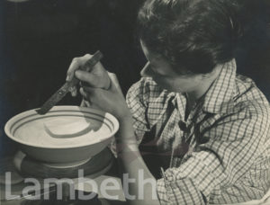 AGNETE HOY DECORATING BOWL, DOULTON'S POTTERY, BLACK PRINCE ROAD, LAMBETH