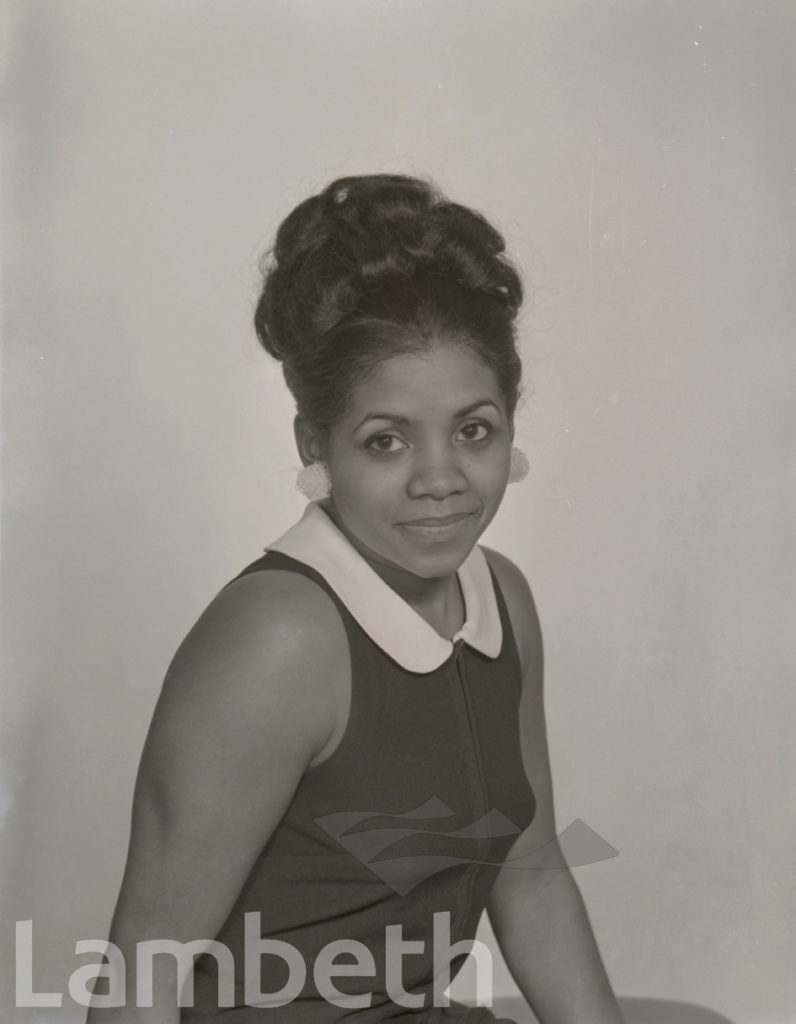 STUDIO PORTRAIT BY MANNING PHOTOGRAPHERS