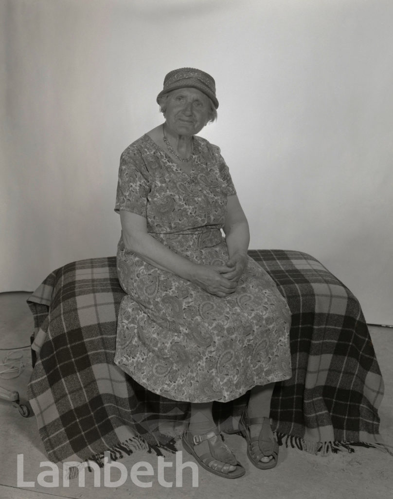 STUDIO PORTRAIT BY JIM MANNING