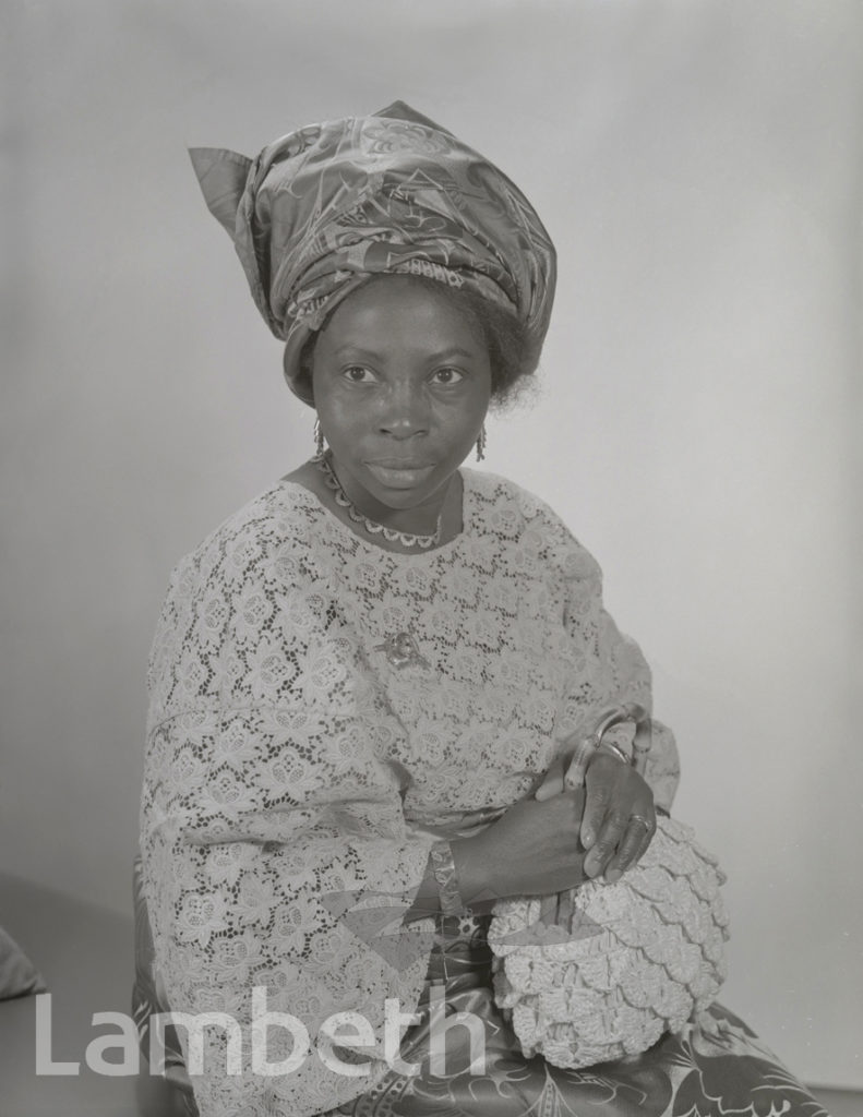 WOMAN’S STUDIO PORTRAIT BY JIM MANNING