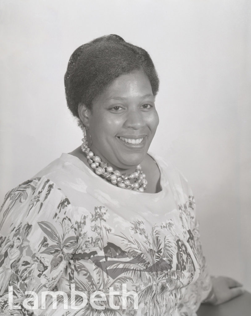 STUDIO PORTRAIT BY JIM MANNING