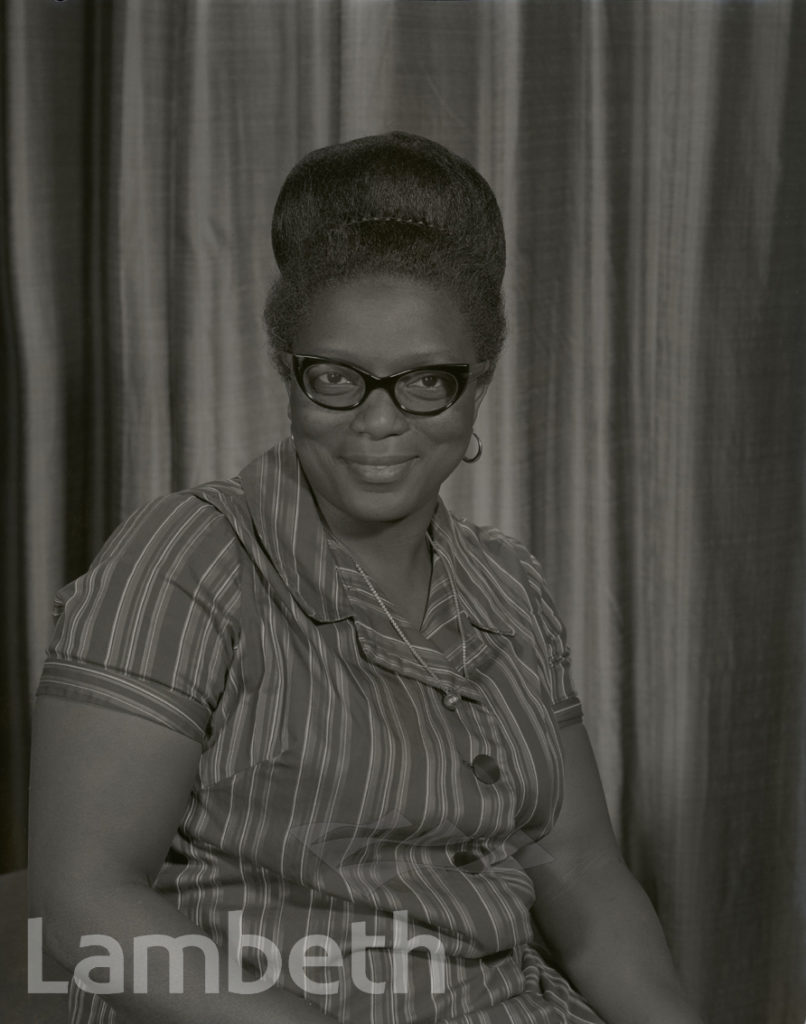 STUDIO PORTRAIT BY MANNING PHOTOGRAPHERS