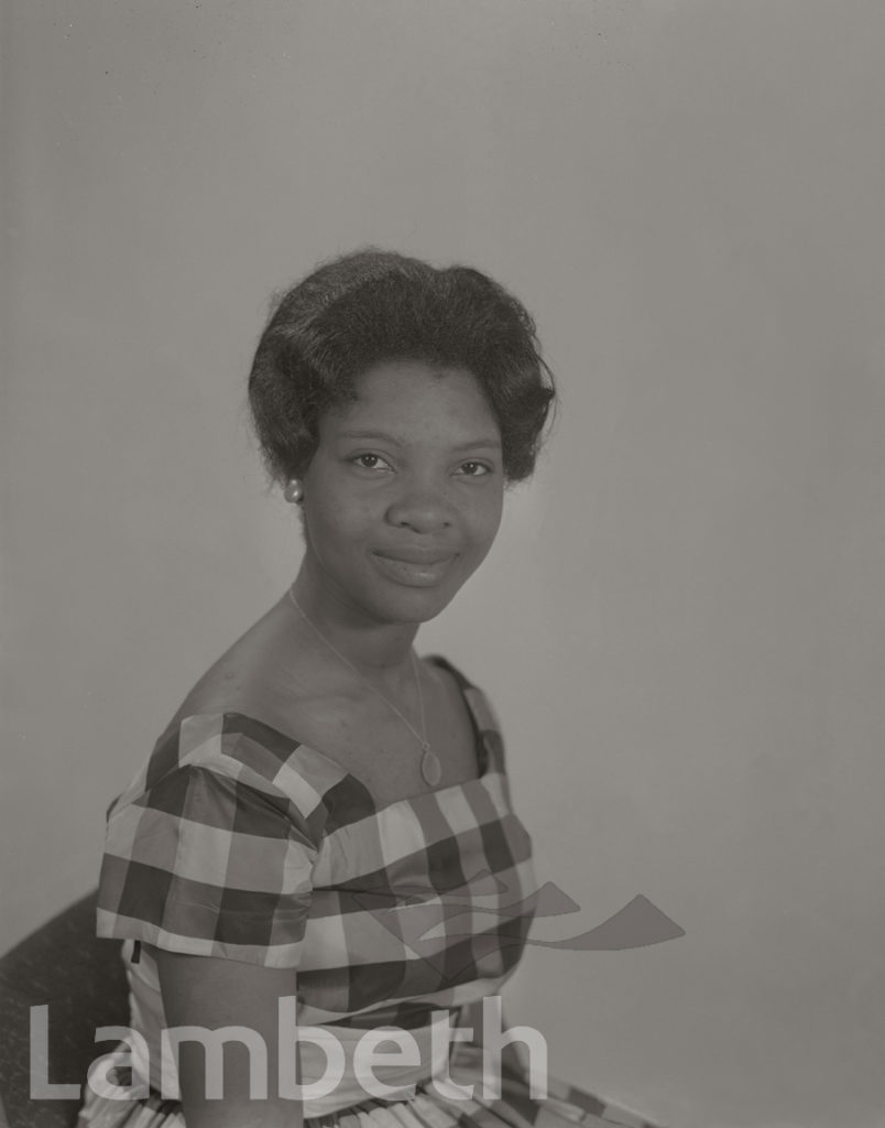 STUDIO PORTRAIT BY MANNING PHOTOGRAPHERS