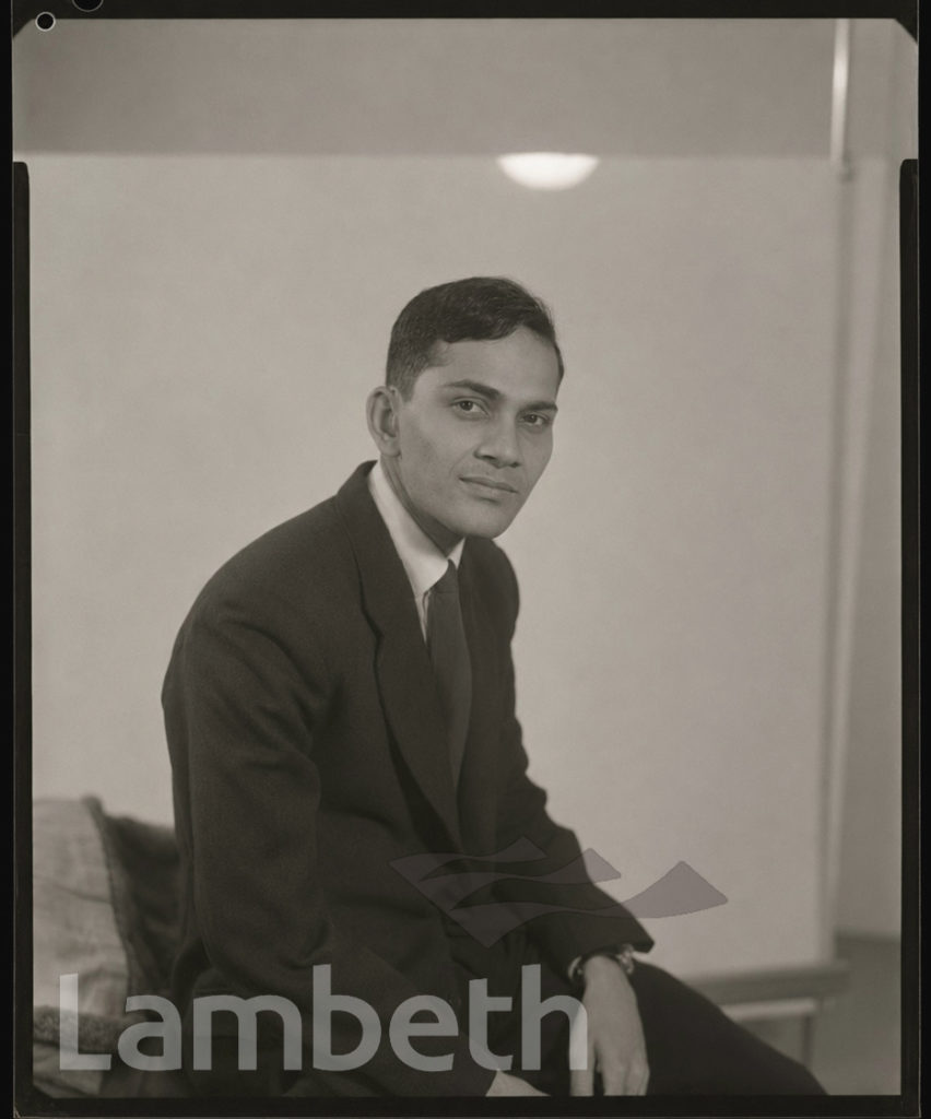 STUDIO PORTRAIT BY MANNING PHOTOGRAPHERS