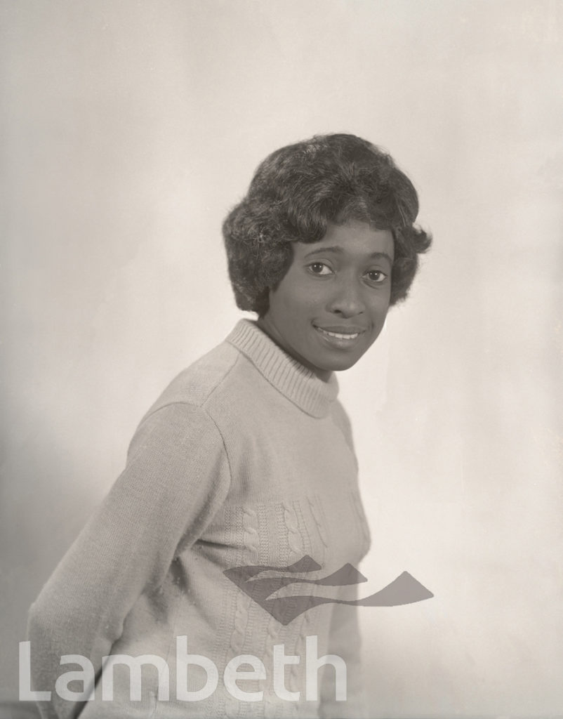 STUDIO PORTRAIT BY MANNING PHOTOGRAPHERS
