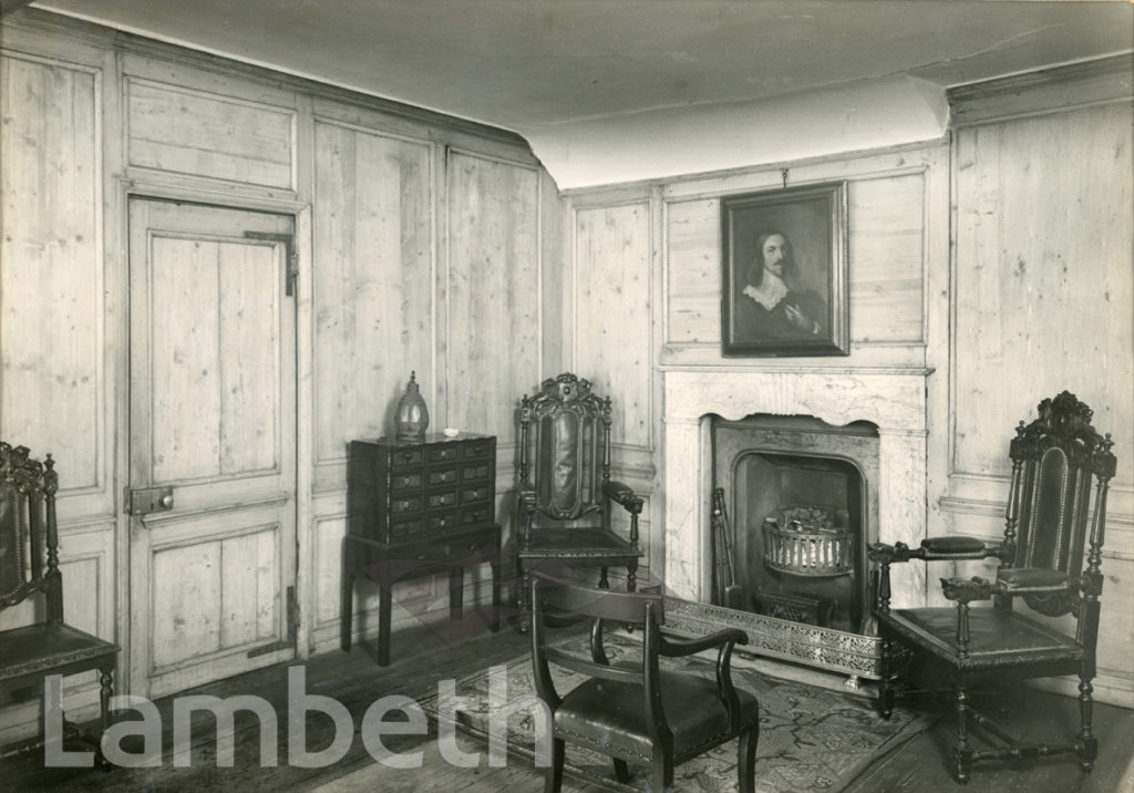 GEORGE INN INTERIOR, BOROUGH HIGH STREET, SOUTHWARK