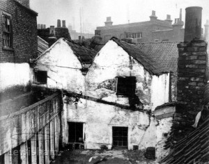 Deptford, Back Yard Of A Lodging House In Mill Lane