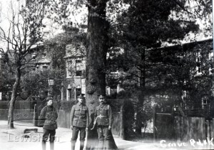 Army Service Corps personnel outside ‘Maresfield’, Baring Road, Grove Park, 1914-1918