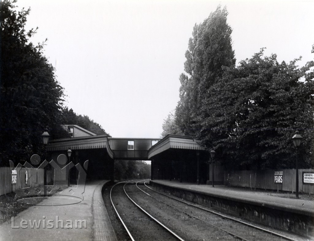 Ravensbourne Station