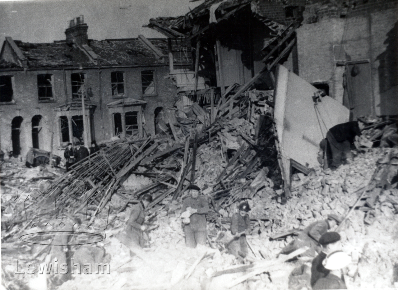 Bomb damage to Etta Street, Deptford - Lewisham Borough PhotosLewisham ...