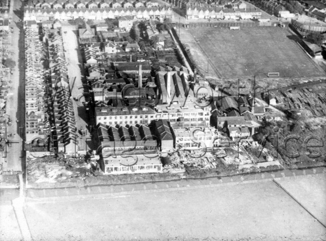 Lydden Road, Garratt Lane, River Wandle and Bendon Valley with Columbia Gramophone Works and Earlsfield Football ground  1935- 1935