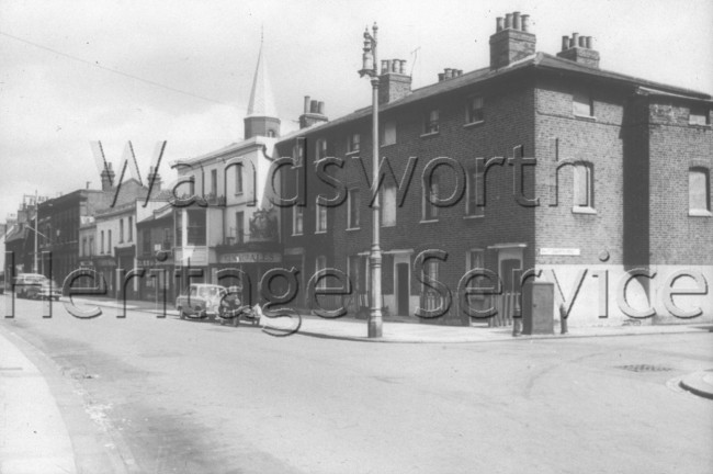 Battersea High Street  –  C1960