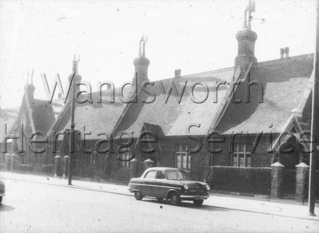Dawes Almshouse, Putney Bridge Road- 1961